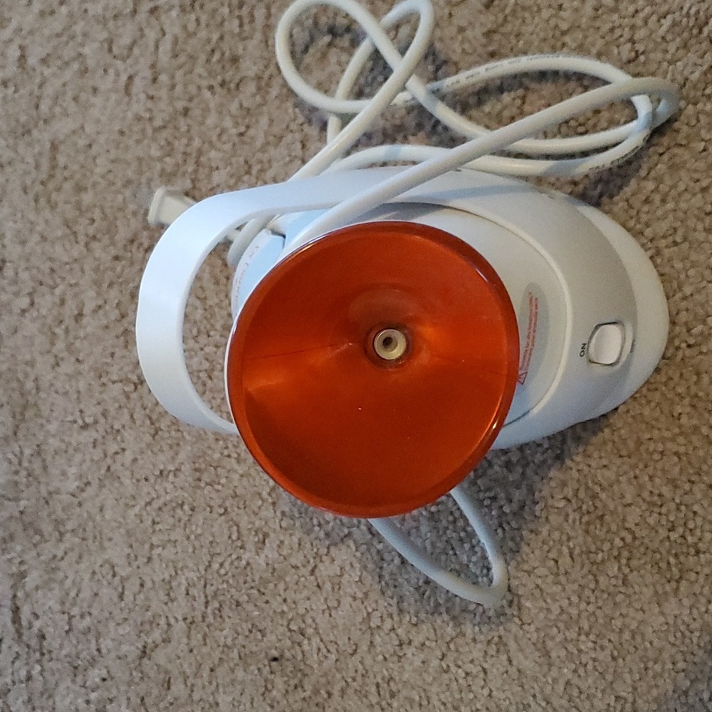 Facial steamer